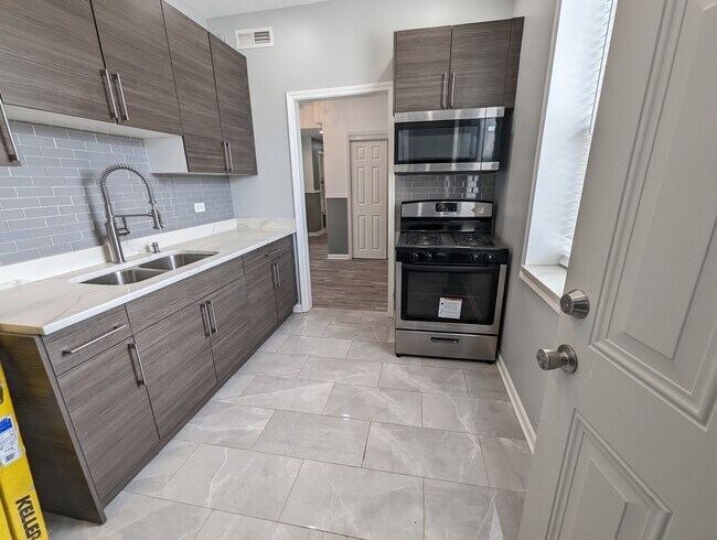 Building Photo - 4213 W 13th St