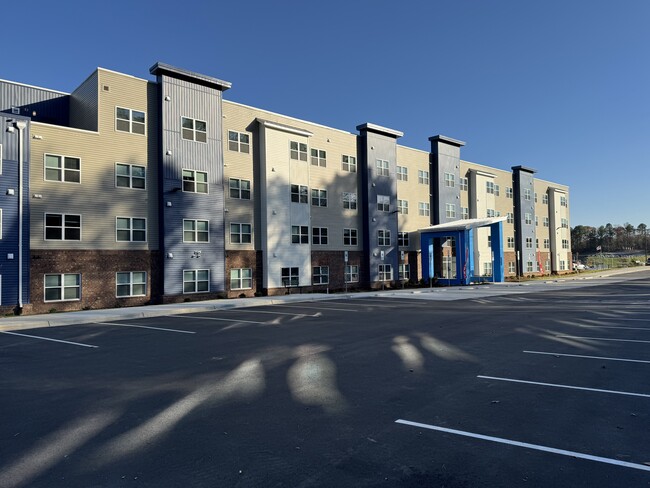 Building Photo - 600 Peters Creek