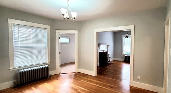 Building Photo - 163 Tremont St