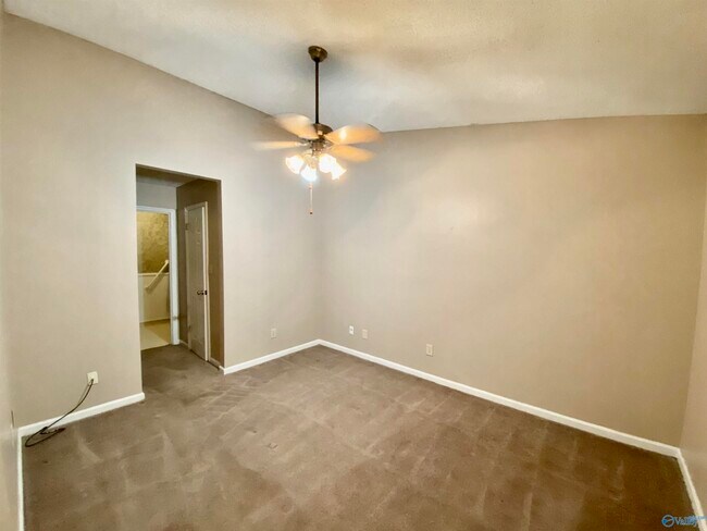 Building Photo - 1110 Liberty Dr