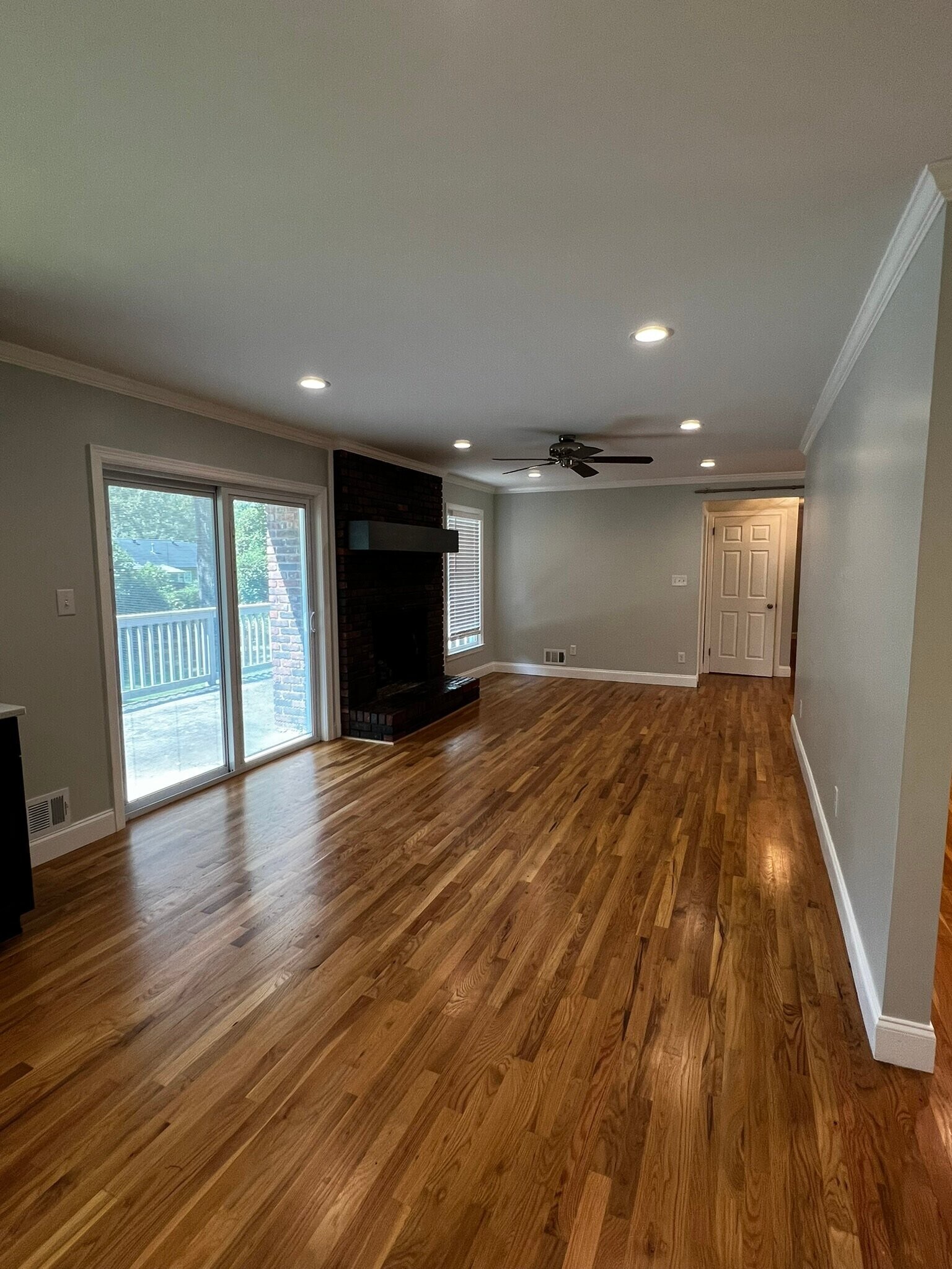 Building Photo - 578 Cambridge Dr