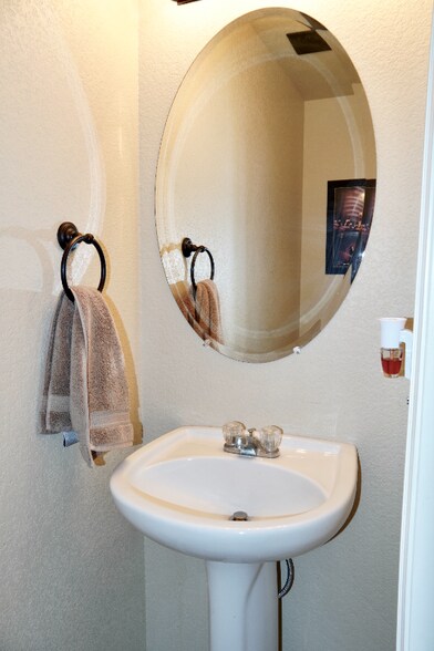Building Photo - 4768 Gami Way