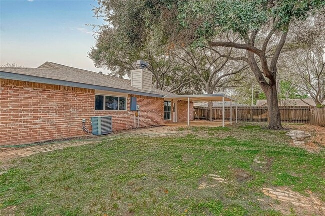 Building Photo - 2330 Grindstone Ln