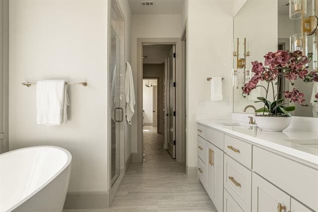 Building Photo - 317 Travis St