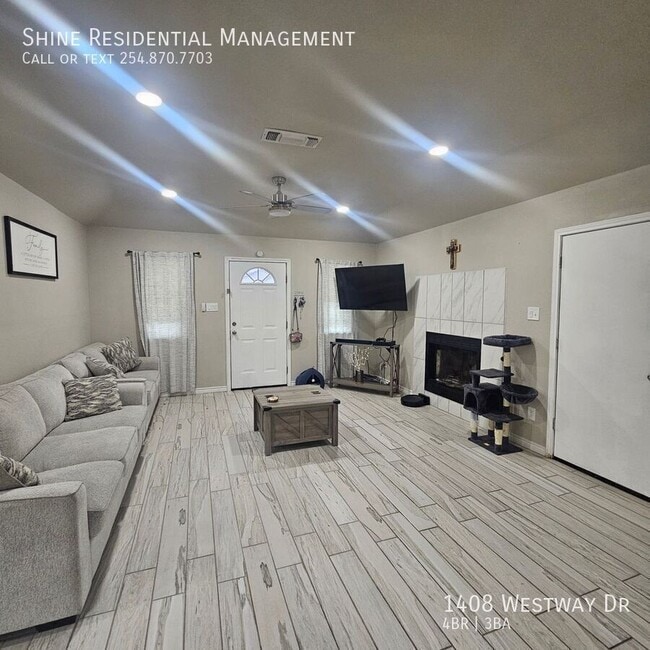 Building Photo - 1408 Westway Dr