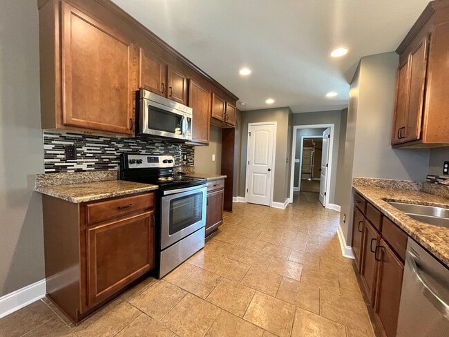 Building Photo - 114 Berkley Cir