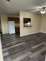 Building Photo - 5230 Beach Dr