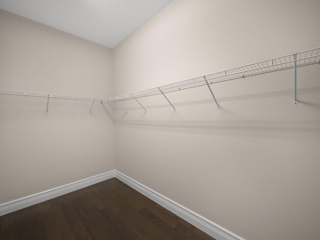 Building Photo - 9931 Bozzano Dr