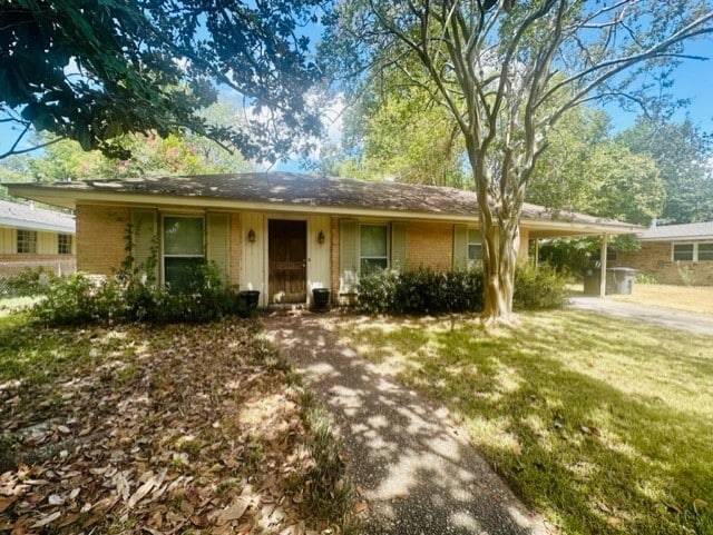 Primary Photo - 623 College Hill Dr