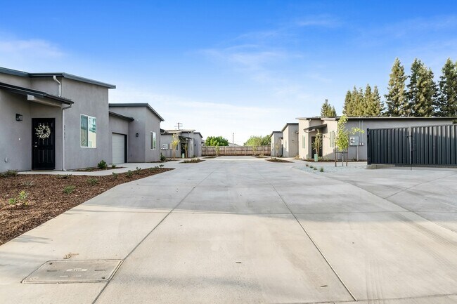 Building Photo - 6 S Emerald Ct