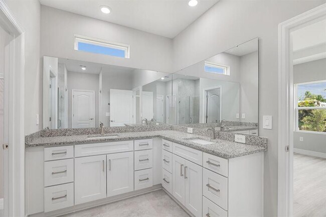 Building Photo - 573 Joy Haven Dr