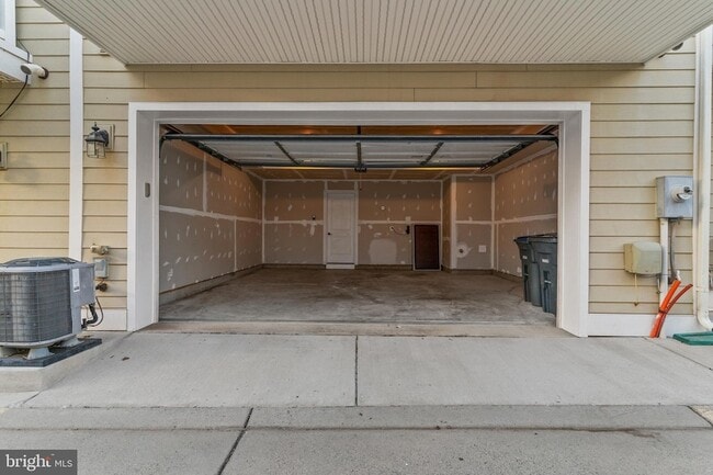 Building Photo - 13693 Neil Armstrong Ave