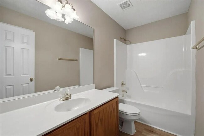 Building Photo - 2116 Baltic Ln