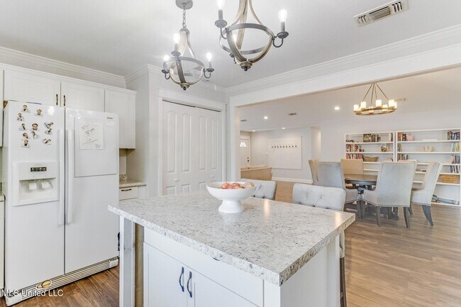 Building Photo - 106 Piney Ridge Rd