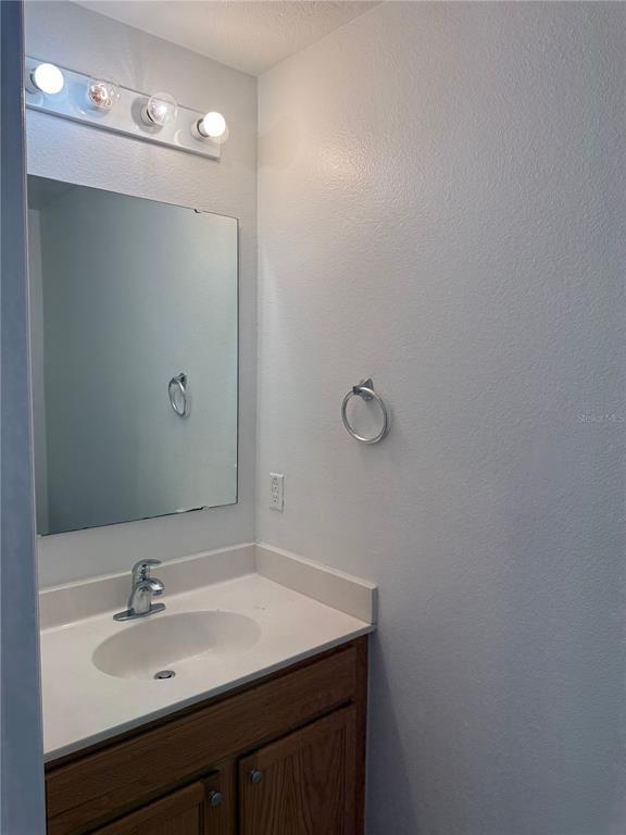 Building Photo - 1902 Huron Way