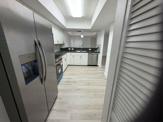 Building Photo - 10115 W Atlantic Blvd