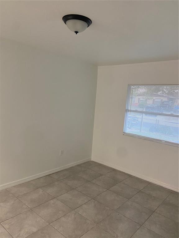 Building Photo - 7020 Baywood Dr