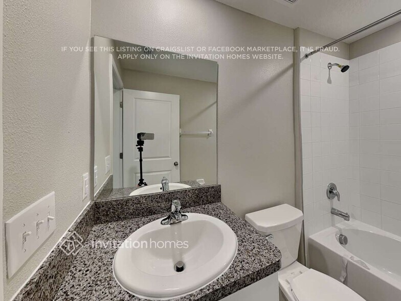 Building Photo - 11176 Riley Pines Cir