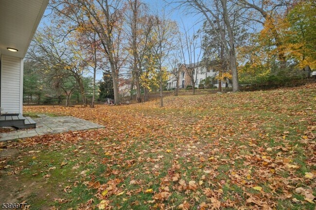 Building Photo - 134 Hillside Ave