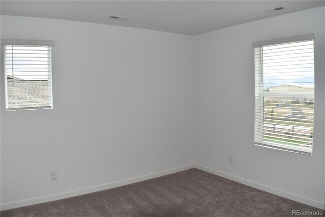 Building Photo - 7864 Desert Wrangler Dr