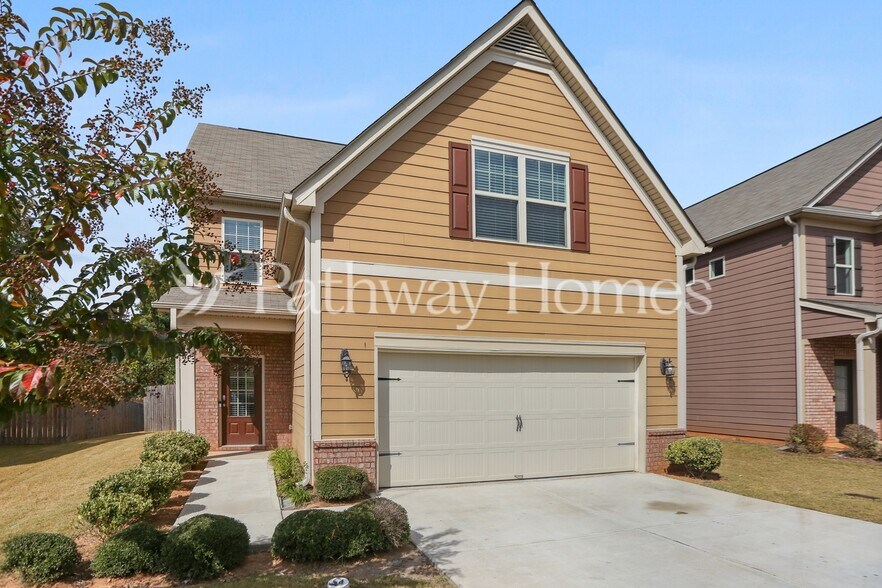 Primary Photo - 2401 Oakleaf Cir