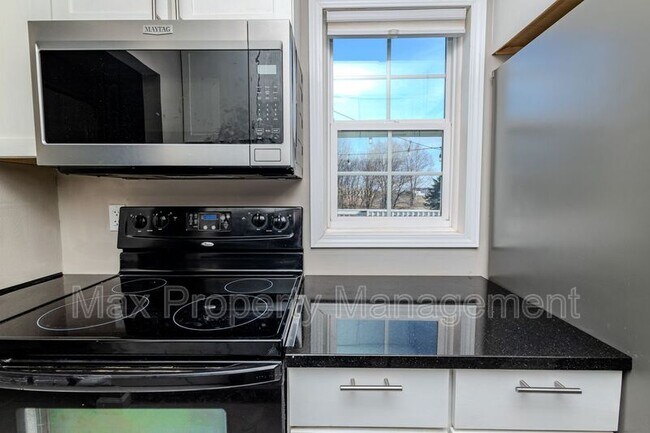 Building Photo - 5305 NW 91st Ct