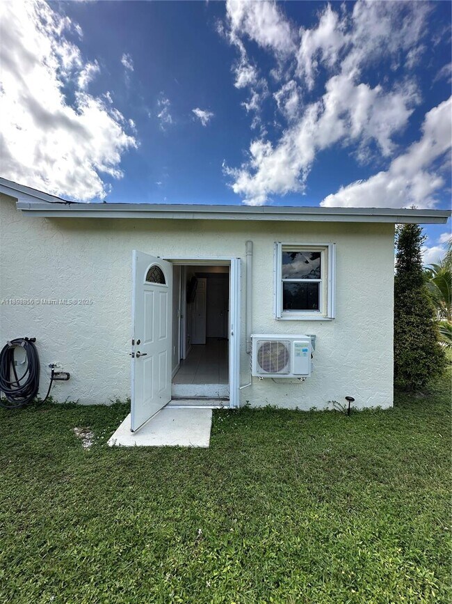 Building Photo - 11050 NW 28th St