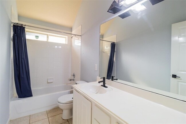 Building Photo - 6210 Pleasant Stream Dr