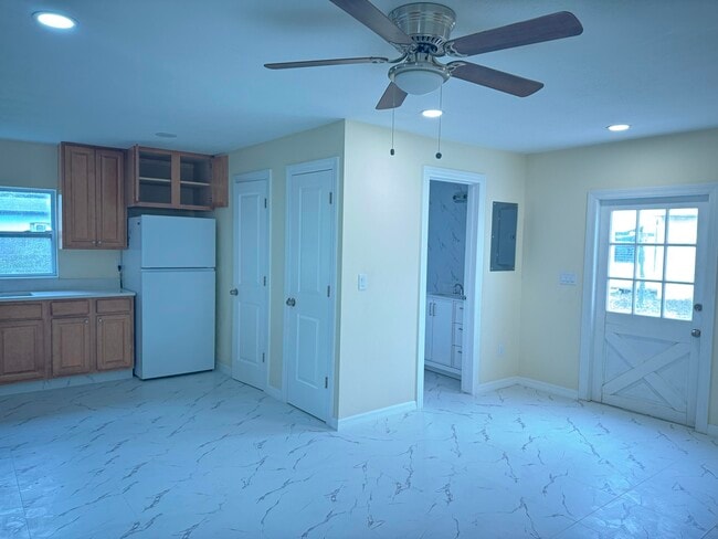 Building Photo - 505 N 43rd St