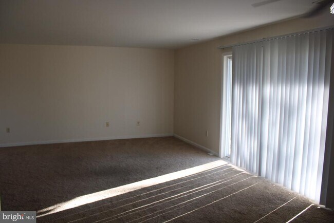 Building Photo - 6609 Rapid Water Way