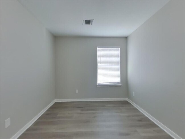Building Photo - 4123 Pedernales River Ln