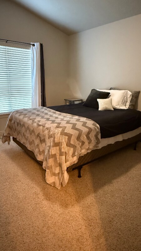 Building Photo - 6784 Sienna Park Ln