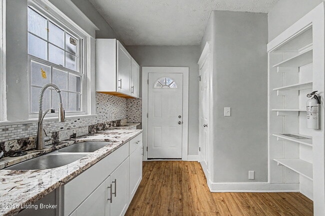 Building Photo - 2906 Dixie Hwy