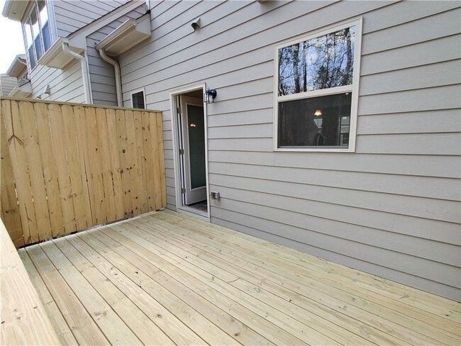 Building Photo - 331 Mahone Dr