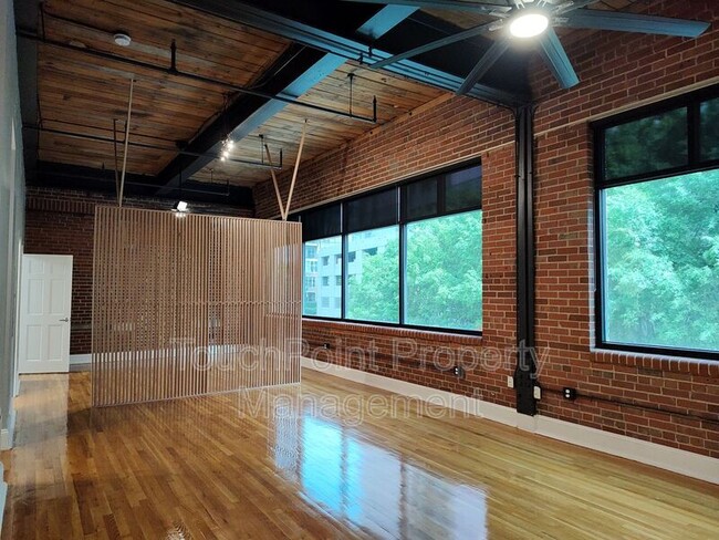 Building Photo - 310 Arlington Ave