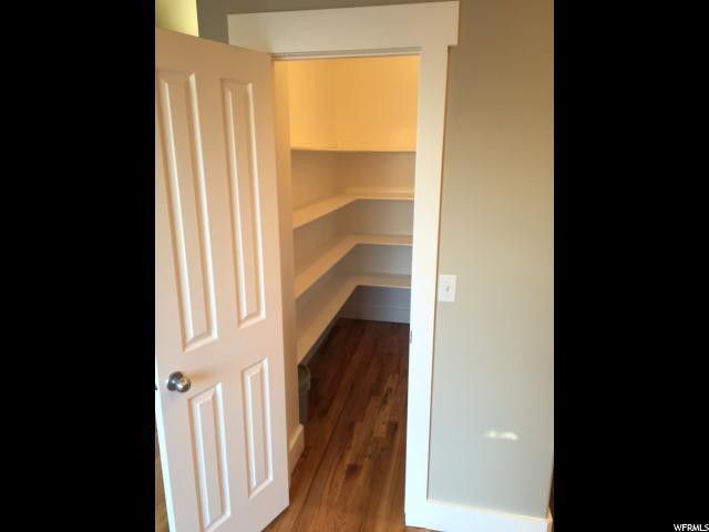 Building Photo - Beautiful 4 Bd 2.5 Bath Home in Sandy