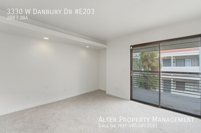 Building Photo - 3330 W Danbury Dr