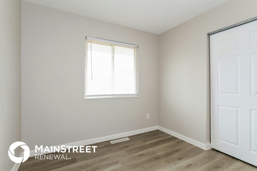 Building Photo - 504 Harland Dr