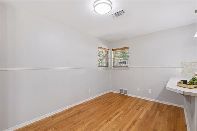 Building Photo - 3605 Jeanette Dr