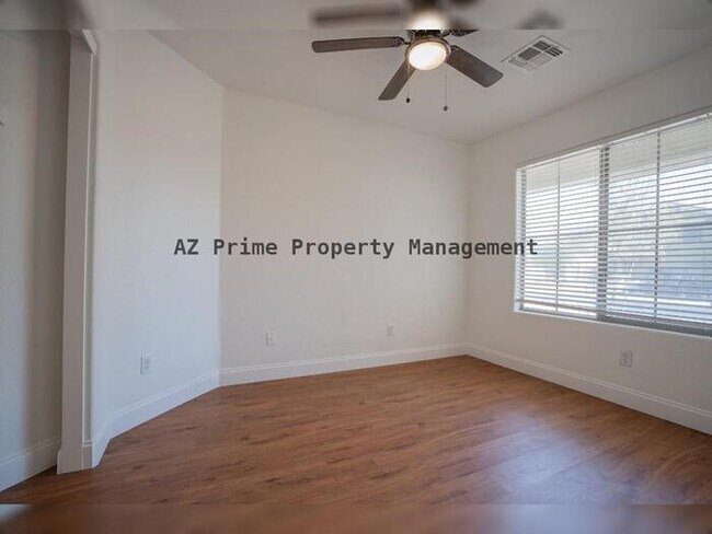 Building Photo - 17432 W Calavar Rd