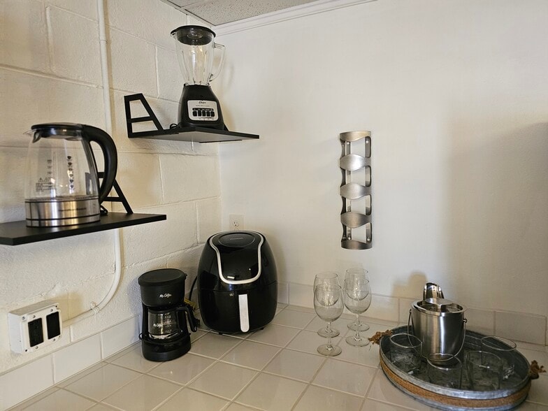 Kitchen supplies - 3150 Clifton Church Rd SE