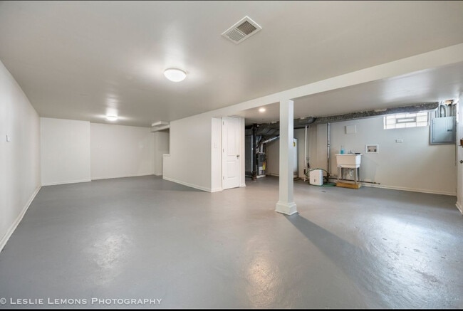 Building Photo - 626 Manchester Ave