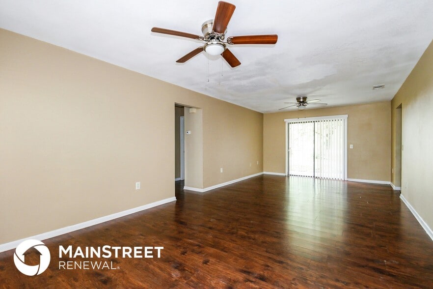 Building Photo - 5760 Bailey Rd