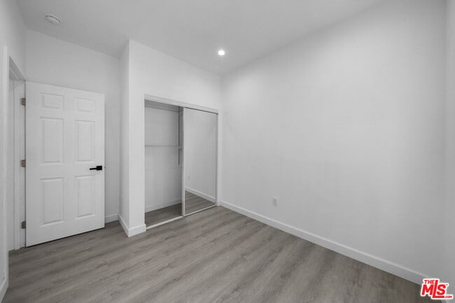 Building Photo - 151 N Harvard Blvd