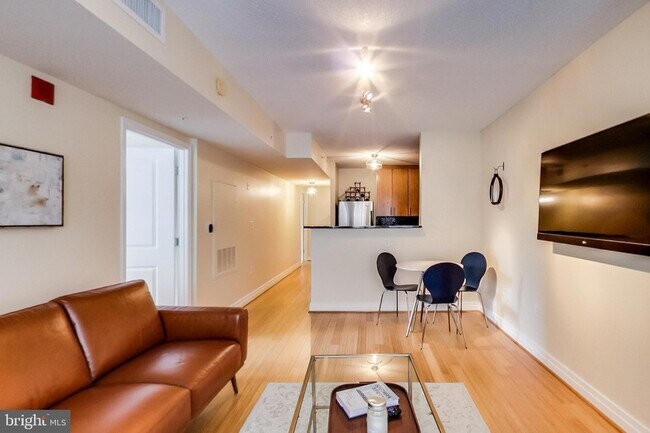 Building Photo - 915 E Street NW Unit 613