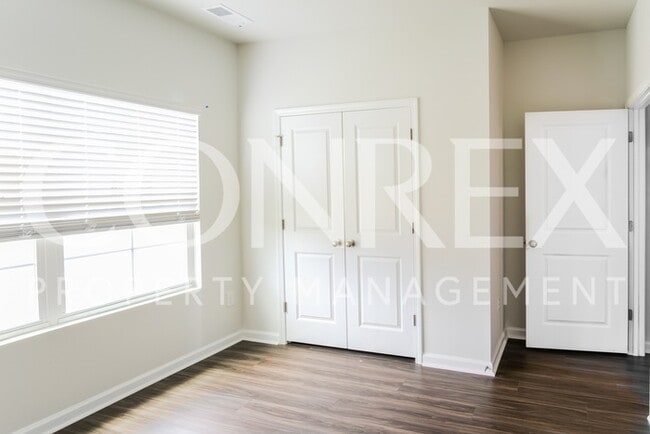 Building Photo - Beautiful NEW Regal Farms Home!
