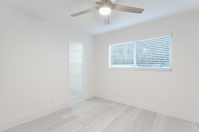 Building Photo - 1720 NW 37th St