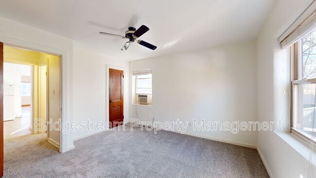 Building Photo - 1413 Old Ln Ave