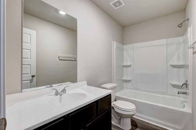 Building Photo - 11832 KAMERON Wy