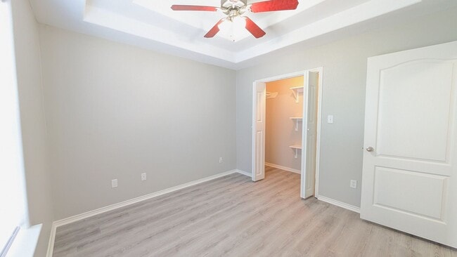 Building Photo - 3601 N Arroyo Park Ln